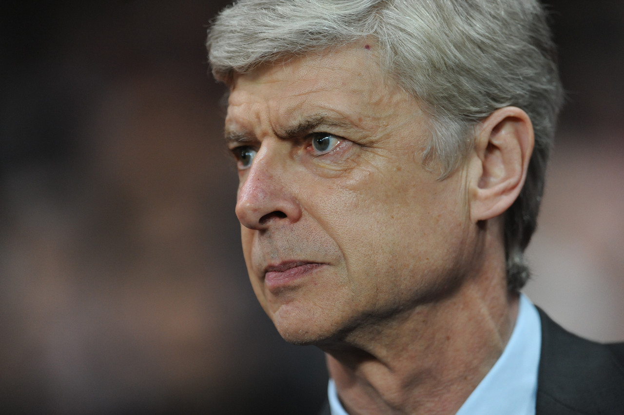 闃垮皵濉炵撼娓╂牸,闃垮皵濉炵撼娓╂牸瀹屾暣瑙嗛