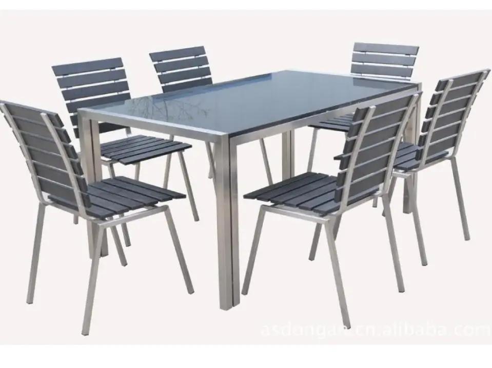 轻盈、坚固、更耐用；不锈钢桌子