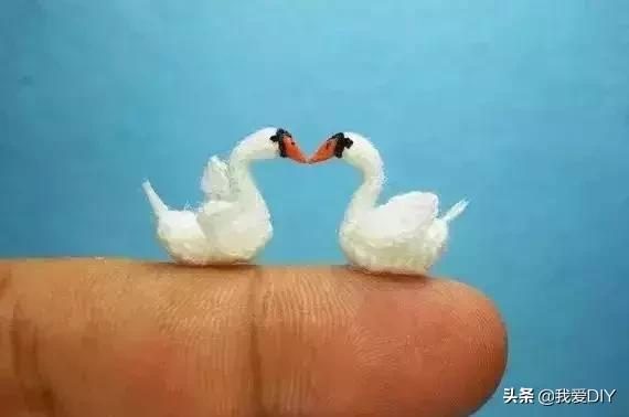 100种超迷你钩针小物钥匙包教程,100种超迷你钩针小物圣诞老人