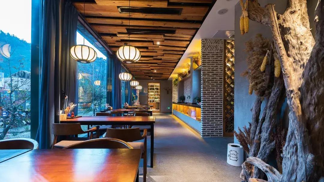 四个集装箱别墅民宿小院,5个40尺集装箱改造别墅图片