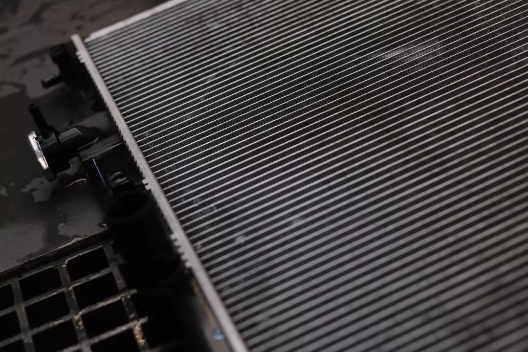 怪兽修车翻新,怪兽修车老车翻新