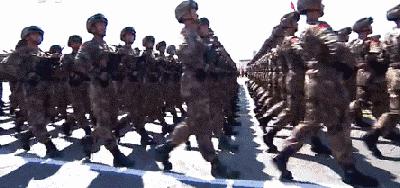 军训下雨还要军训吗,你以为下雨就不军训了吗