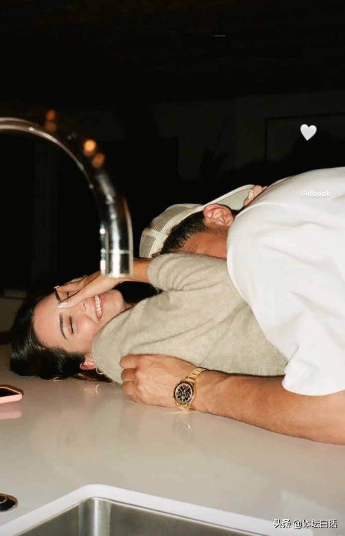 布克和詹娜分手后首次碰面,布克晒詹娜照片