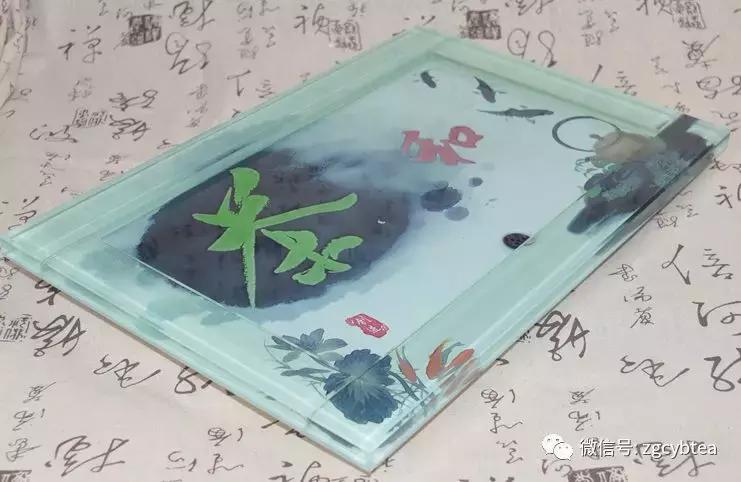 茶桌上稀奇古怪摆件,茶桌上的各种茶具