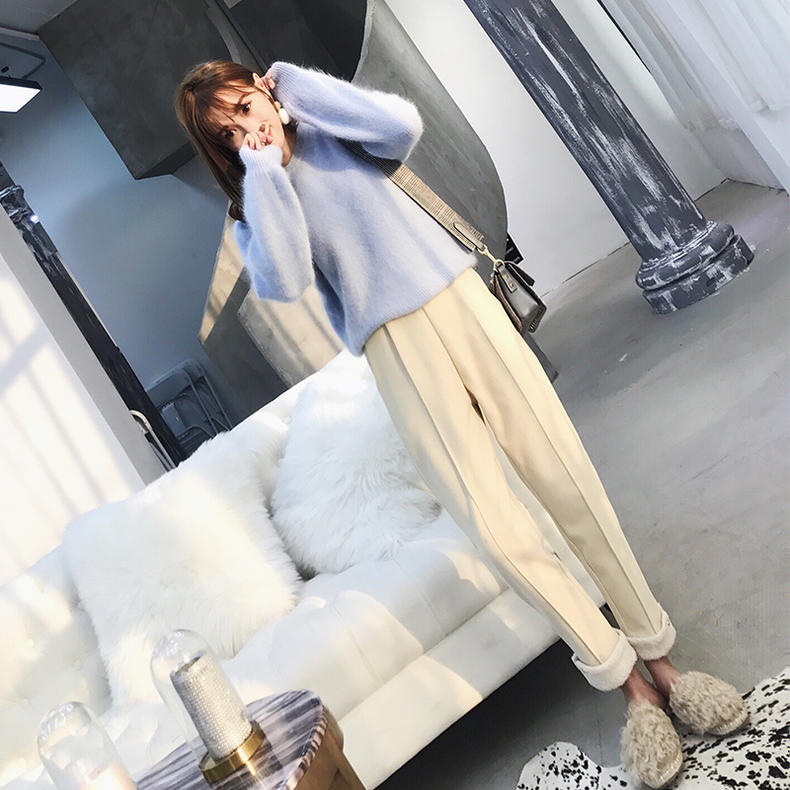 收腰羽绒服搭配小脚裤是什么风格,女士冬天加绒收腰小脚裤紧身