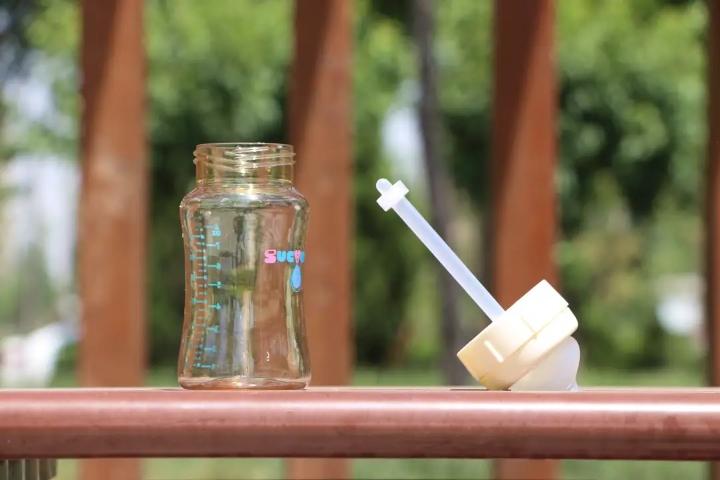 宝宝自主喝奶推荐平价奶瓶,让宝宝爱上喝奶