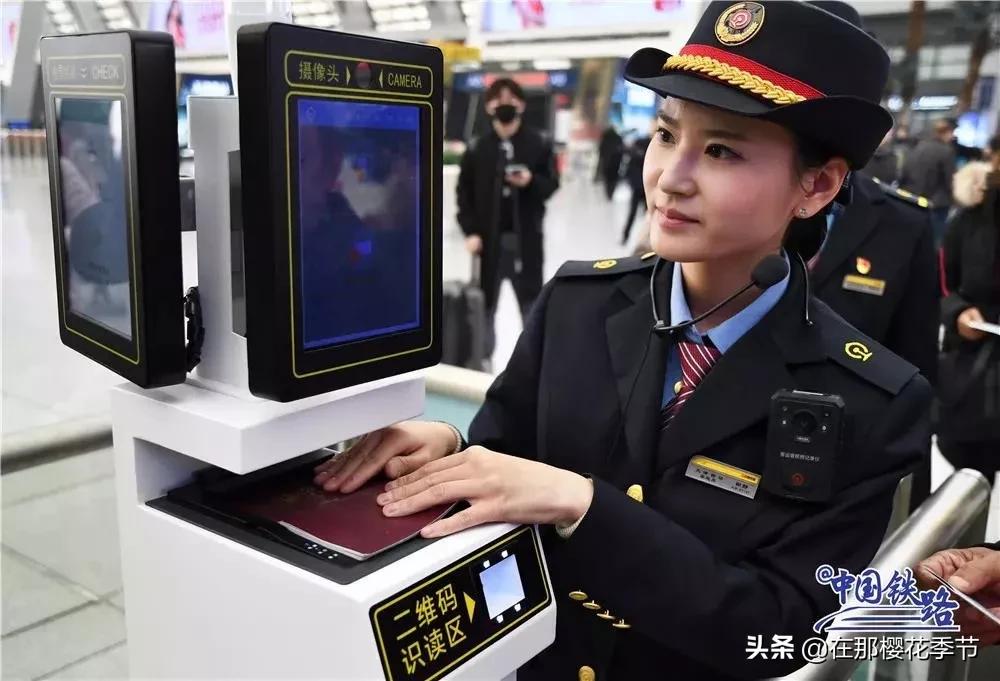 多地现场直击春运大幕今日开启,春运即将到来愿回家之路更顺畅