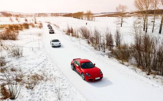 保时捷911冰面上漂移,保时捷汽车911玩雪
