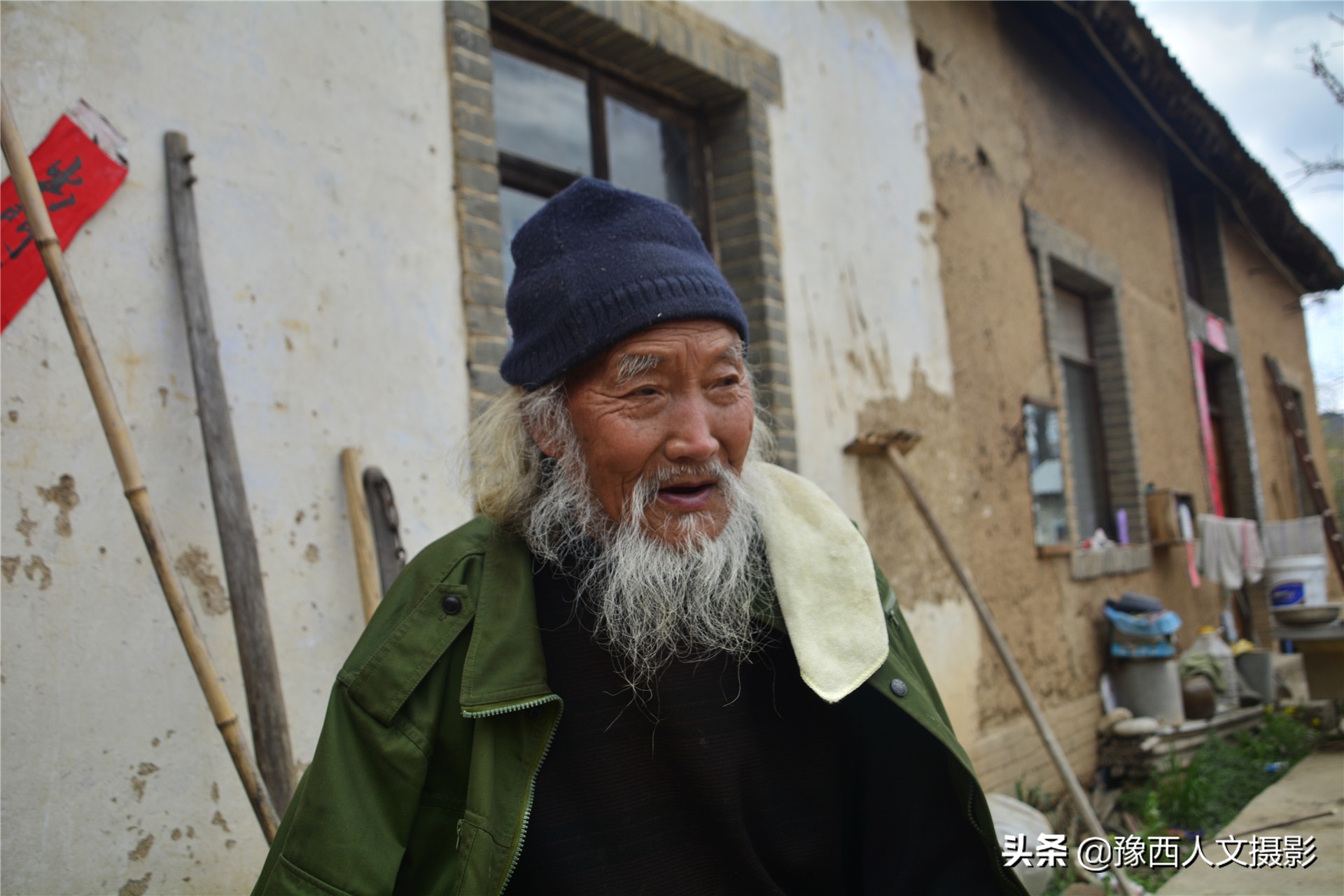 根雕老房子作品,倔强老头完整版