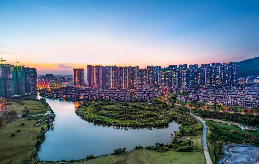 10多分钟到深圳、家门口上华附？14号线热盘深圳客占7成