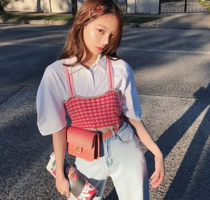 练瑜伽的女生适合穿什么样的裙,瑜伽运动上衣穿搭