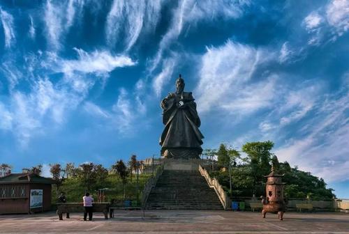 老祖宗四大识人术一看一个准,古人说面相两腮没肉