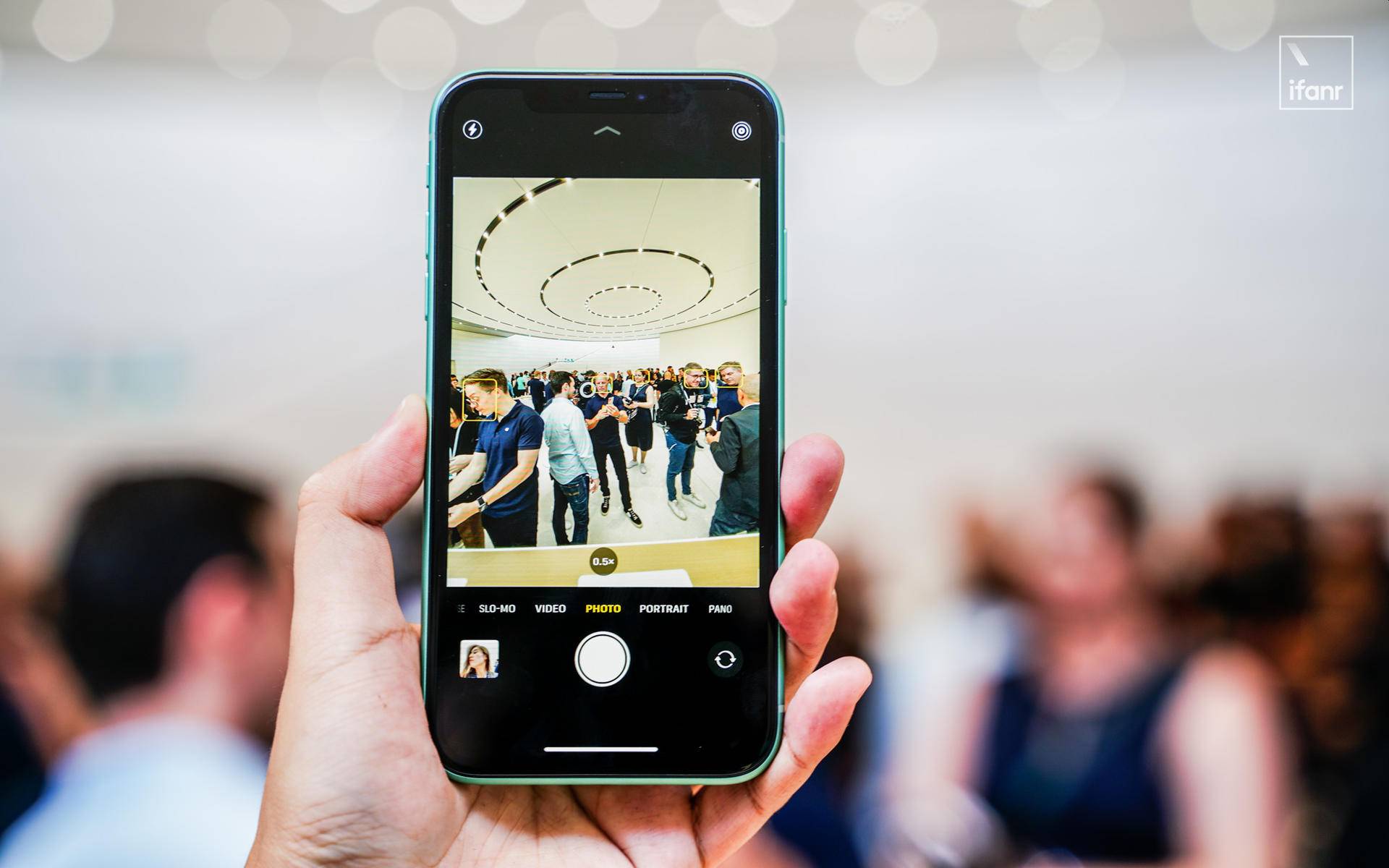 iphone11公开版和快充套装,iphone11发布会