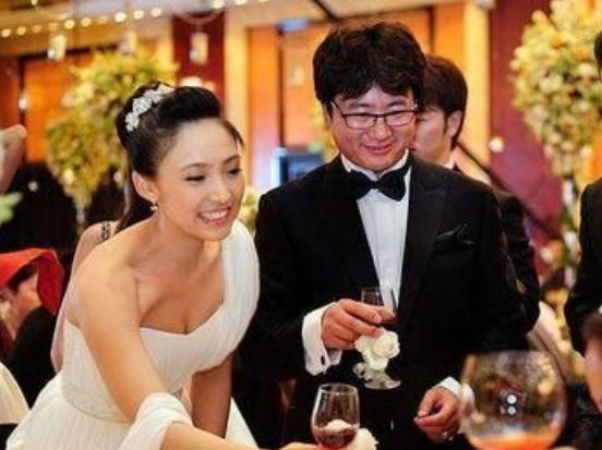 艺人白静为啥走演戏道路,女艺人白静简历