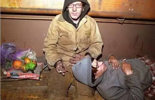 穷人为什么总想买豪车,穷人为什么特别喜欢买便宜货