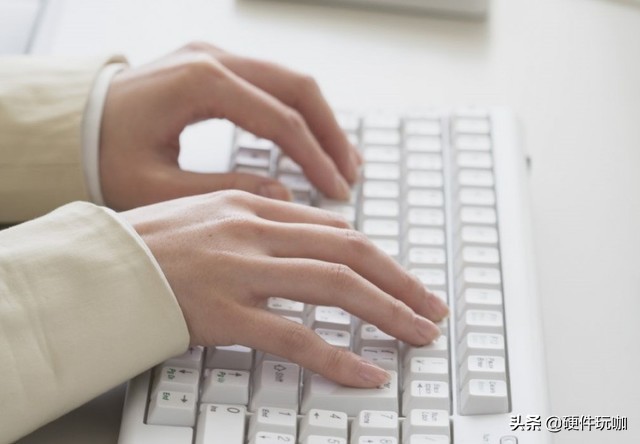 玩游戏卡顿是怪内存还是硬盘,玩电脑游戏卡顿严重解决方法