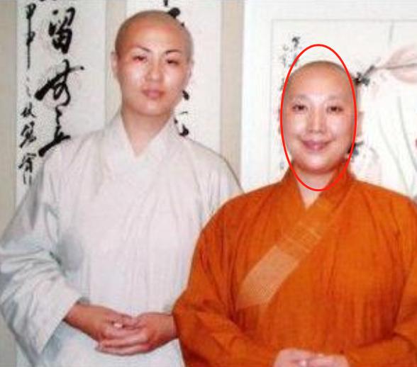 李娜经历了哪些事,李娜的整个人生过程