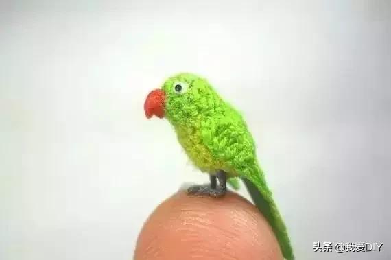 100种超迷你钩针小物钥匙包教程,100种超迷你钩针小物圣诞老人