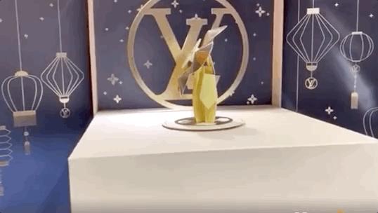 太奢侈了！LV、迪奥、爱马仕的月饼，美到不忍心吃