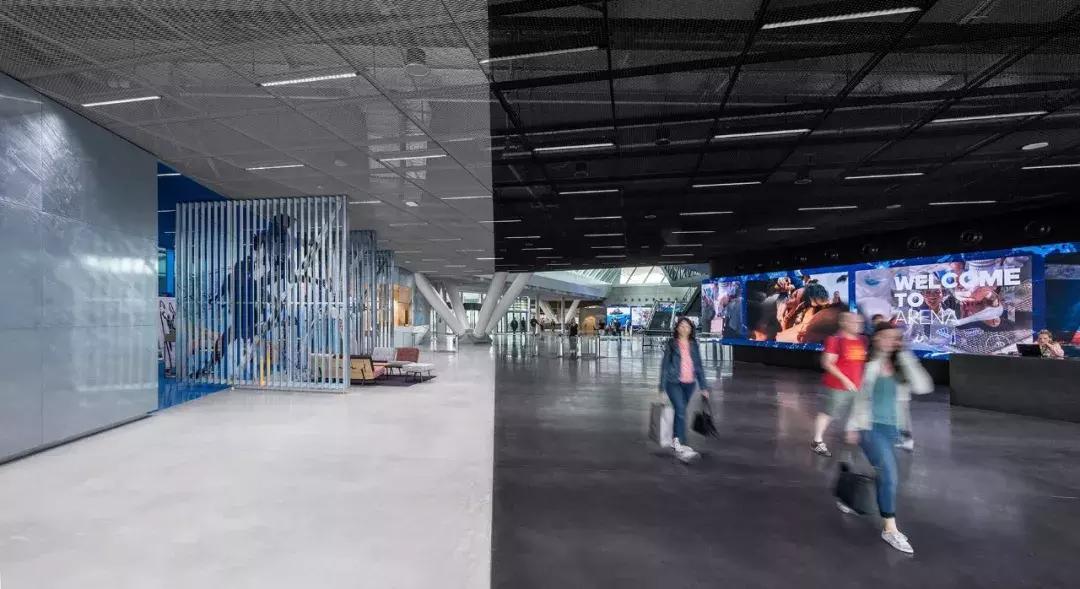 adidas总部照片,adidas总部上班