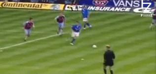 诺伊尔和内马尔点球大战,诺伊尔扑出内马尔单刀