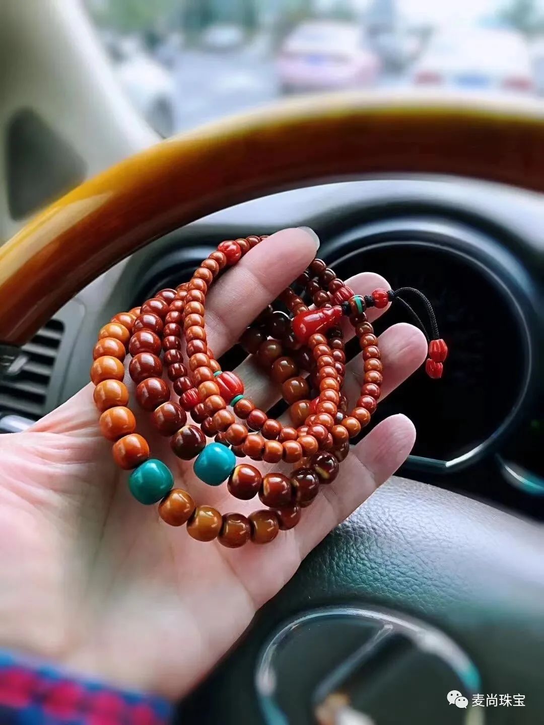 高格调手腕配饰,秋季时尚小配饰