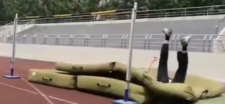 北京中考体育原地纵跳训练方法,初中生跳高训练计划