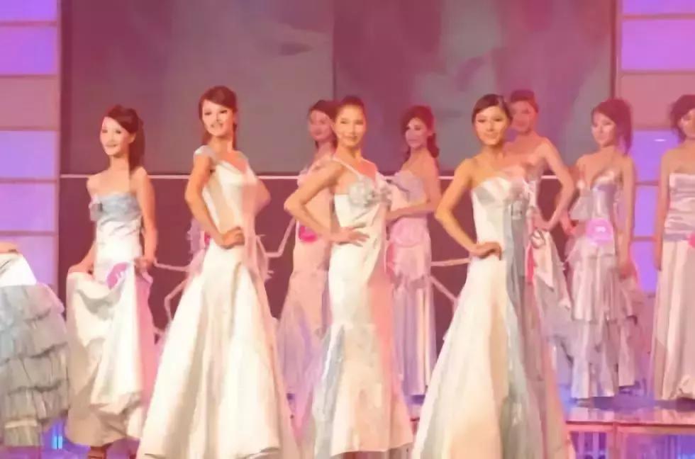 2019小榄菊花展美食街在哪,小榄菊花展门票免费