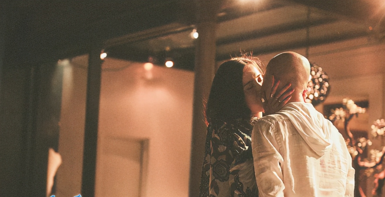 女生为什么没结婚就得乳腺癌,女人没结婚就得乳腺癌什么原因