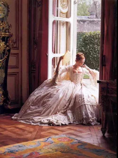 获得奥斯卡金奖20次的国外女艺人,两次获得奥斯卡最佳女主角