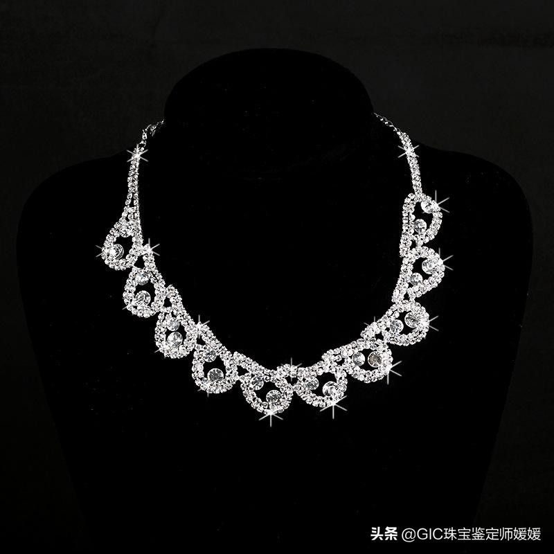 尼泊尔莫桑钻石,尼泊尔莫桑钻与钻石的区别