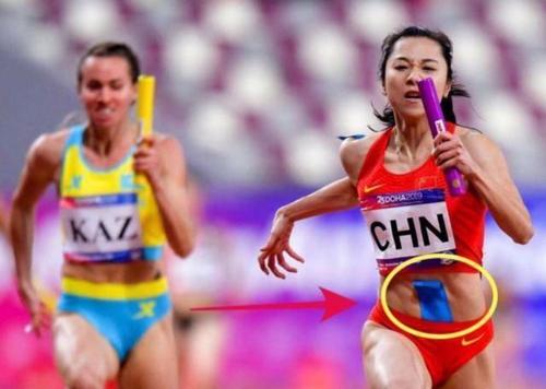 23岁短跑女神葛曼棋，为何比赛用布遮掩腰部？私密纹身是只梅花鹿
