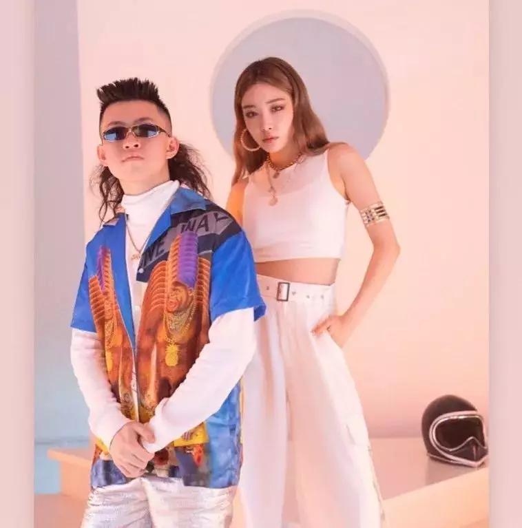 朱丹喊迪丽热巴,迪丽热巴上线了吗