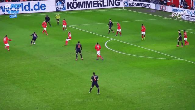 哈维二十八岁才当上巴萨主力,哈维多久成为巴萨核心的