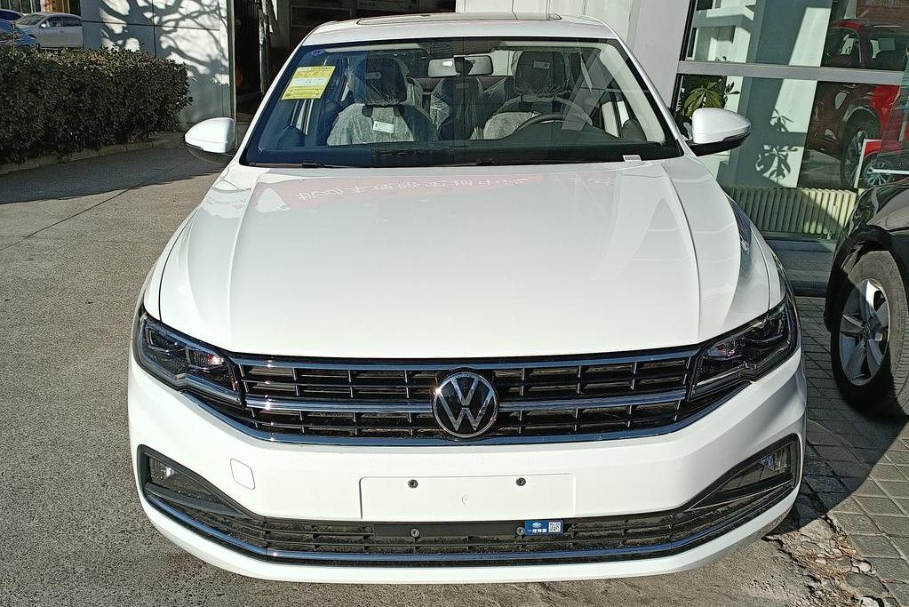 大众宝来最低价5.98万自动,大众宝来降价6万以下二手