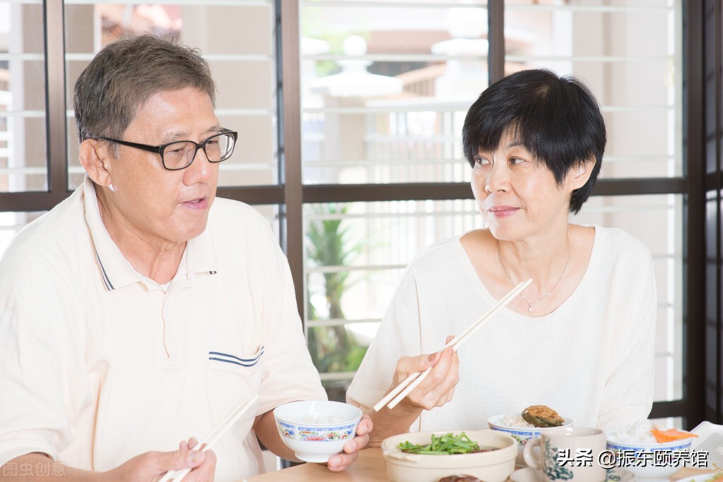 老人腹胀拉不出大便怎么办,老年人腹胀有啥特效药么