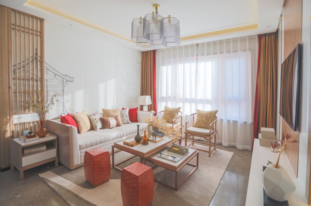 君园打动我的，不是离学校近，而是儿童房在南面，还有独立学习区