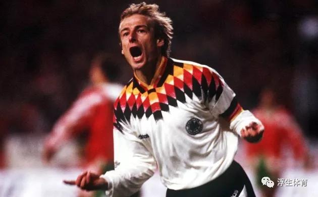 足球解密：某球星的经纪人是自己亲爹，但也会六亲不认的狗咬狗