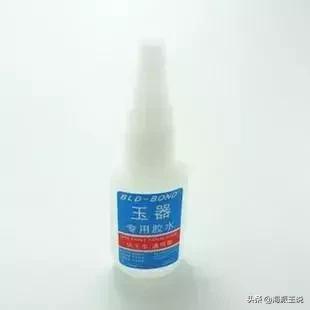 翡翠坏了怎么快速修复,翡翠吊坠碎了怎么修复