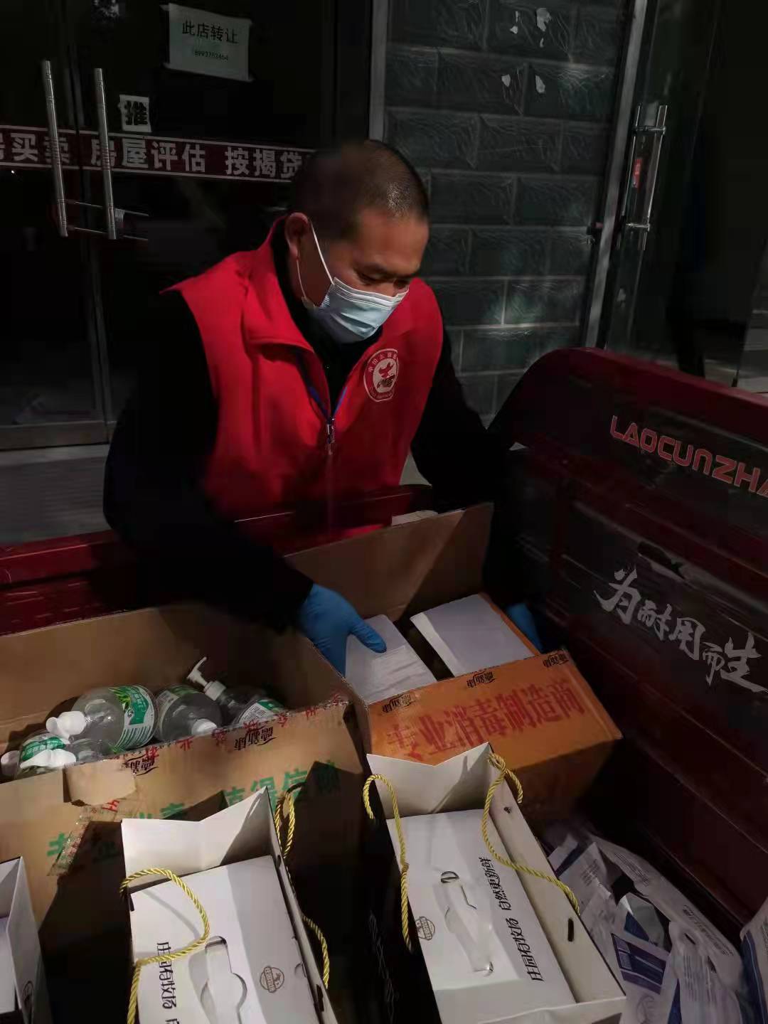 国家抗疫一线干部,抗疫干部冲锋在前