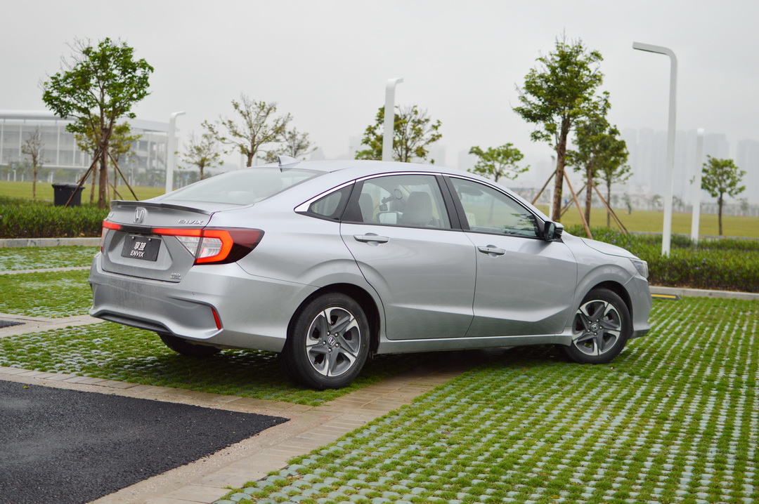 10万左右省心的家用车,10-15万车推荐三厢