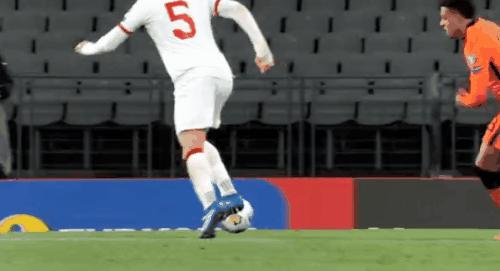 4-2，超级大冷门！世预赛首轮杀出黑马，国安旧将打垮世界季军