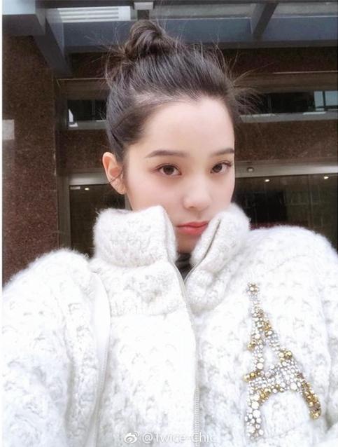 李小璐外套羽绒服,李小璐衣服20万