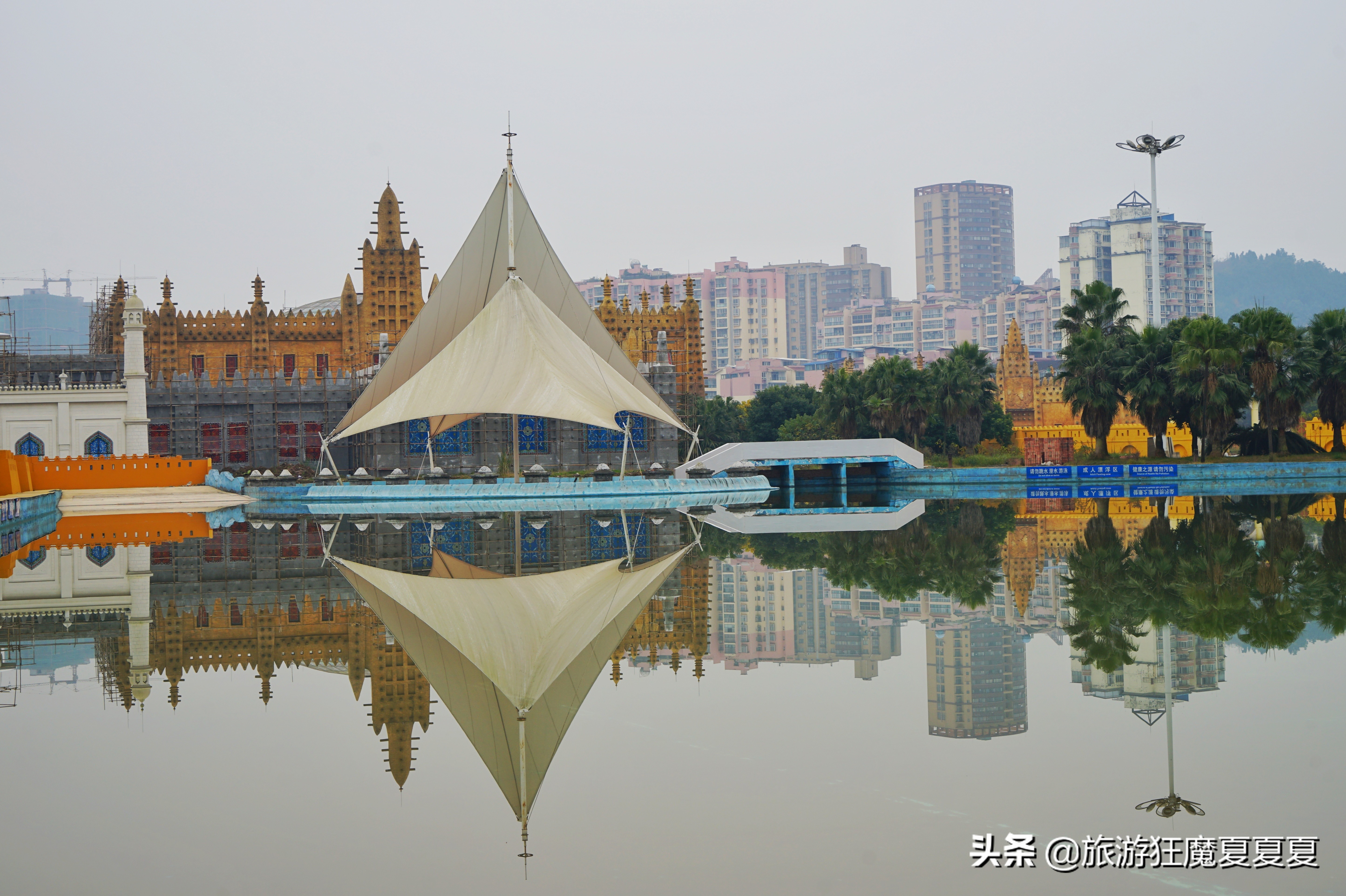 四川大英明明地处内陆，却因“海”而出名，不会游泳也能漂浮水上