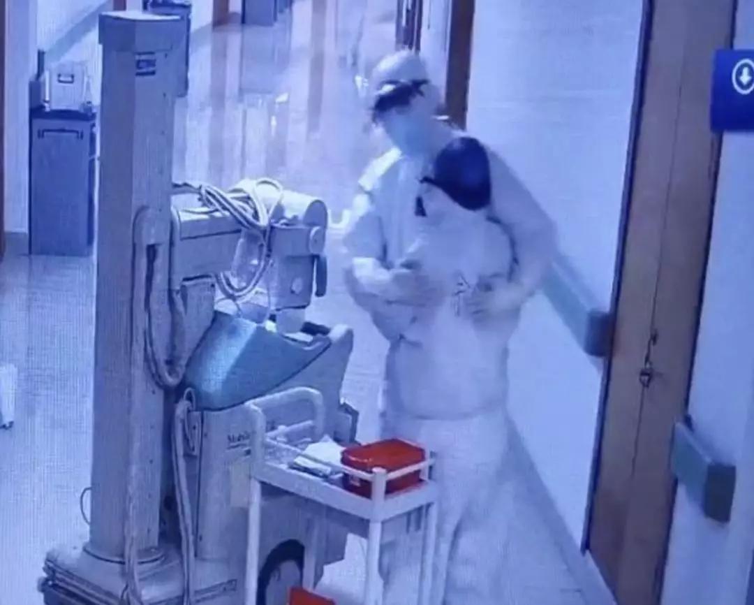 疫情面前，如果你熬不下去了，请看看他们…...