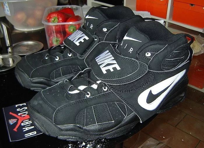 昙花一现的配件极致，篮球鞋穿过的酷炫“小马甲”大盘点