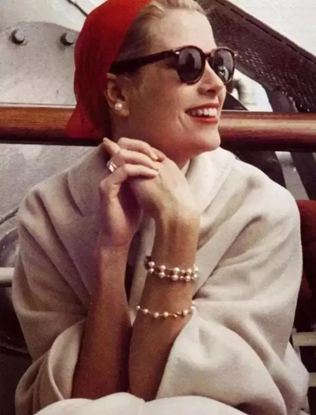 女人一生为什么要有一条珍珠项链,女人一辈子要有一条珍珠项链