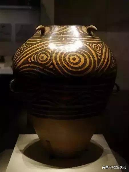 仰韶出土了大量彩陶,仰韶文化彩陶纹样书籍