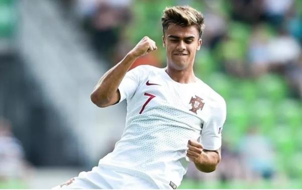 从青涩少年到国际巨星c罗,c罗从小小罗到罗纳尔多