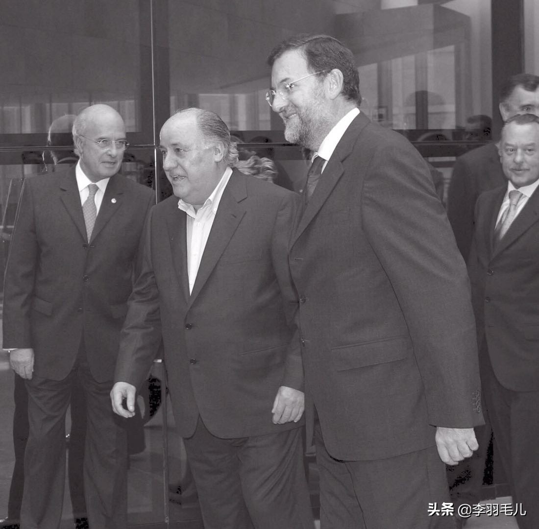 当过14年送货员，40岁开始创业，他凭什么多次登上富豪榜前3名！